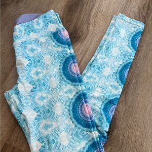 Wolven Dynamic Blue and White Patterned Leggings